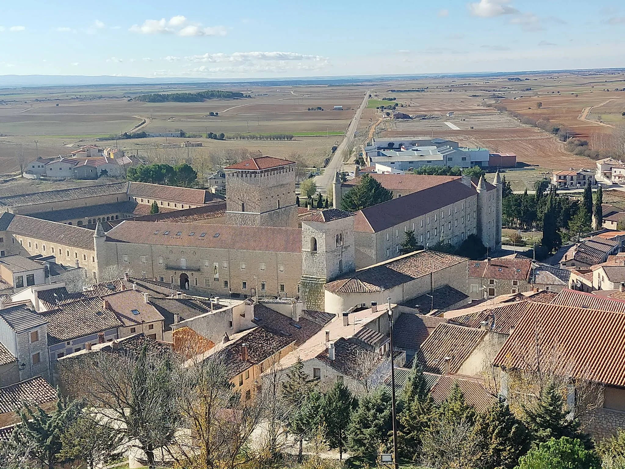 Vista aerea del monasterio de Caleruega