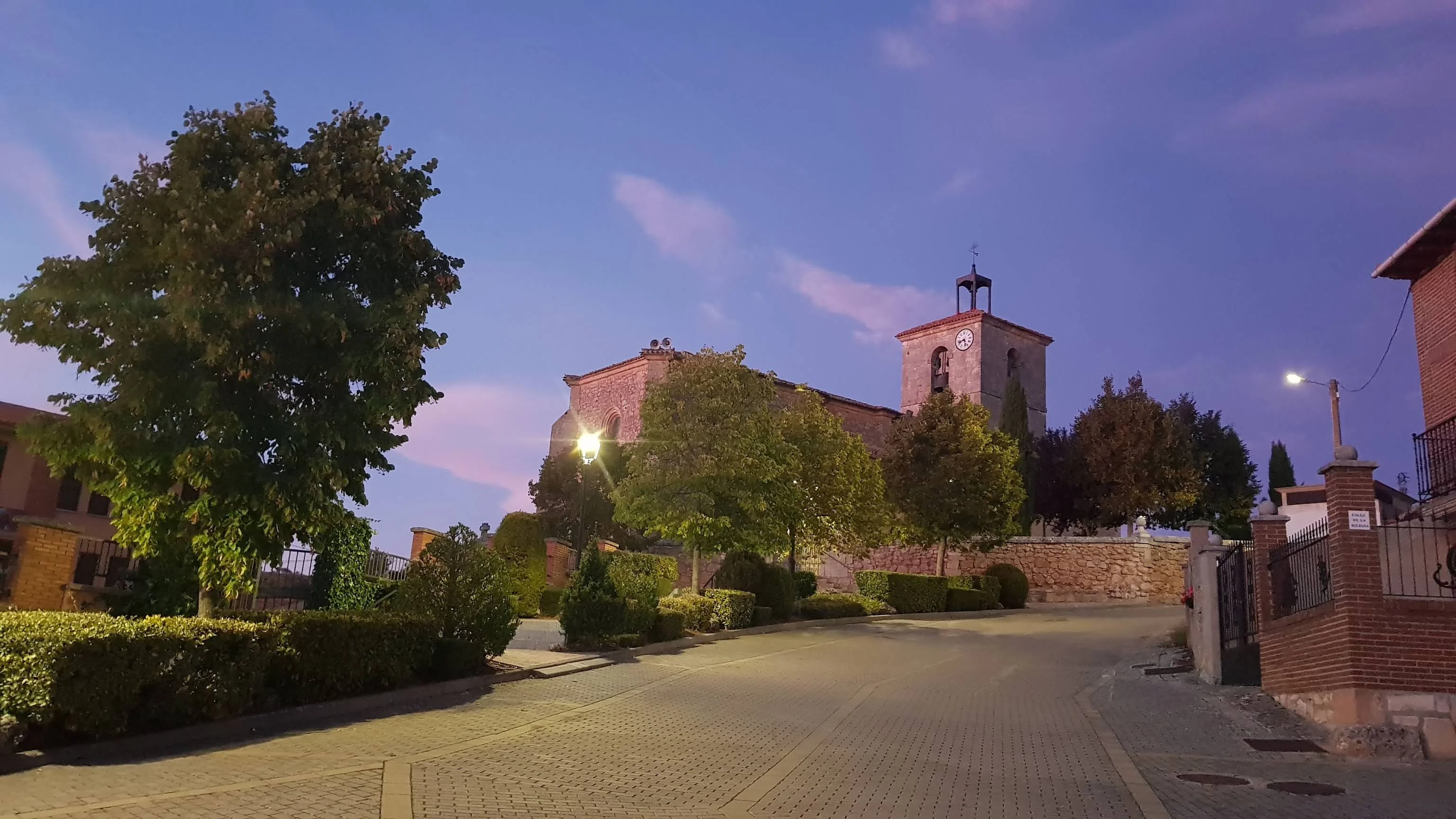 Mecerreyes de noche