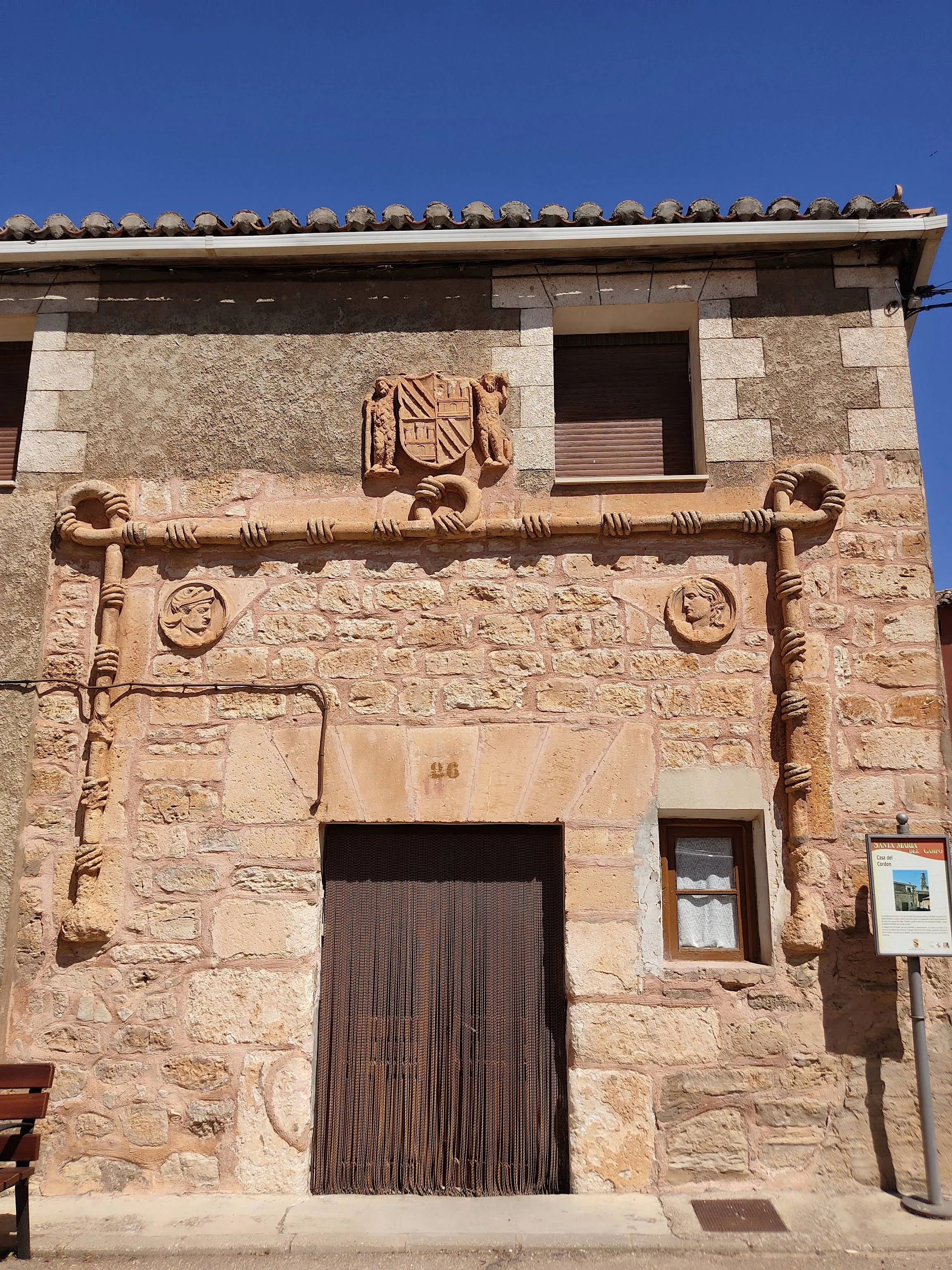 Detalle de la Casa del Cordón de Santa María del Campo