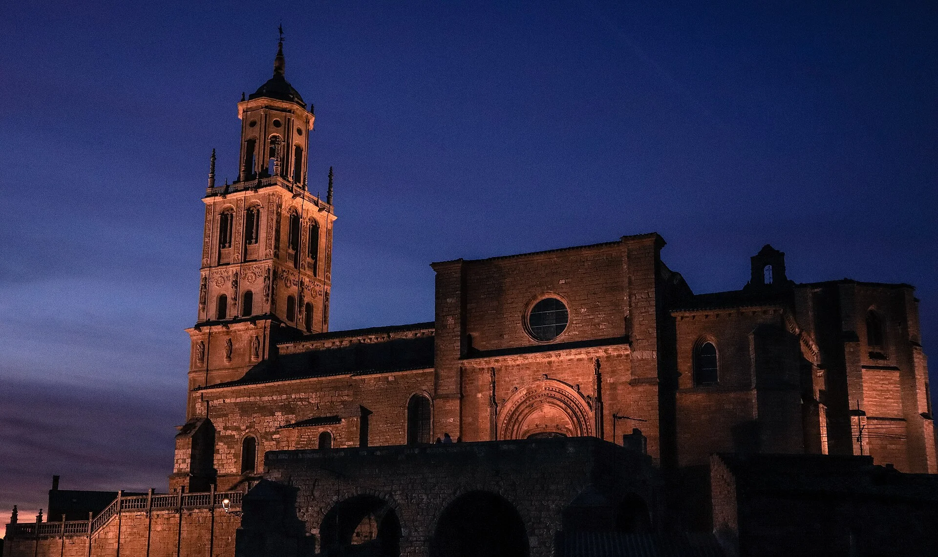 Iglesia Colegiata de Noche