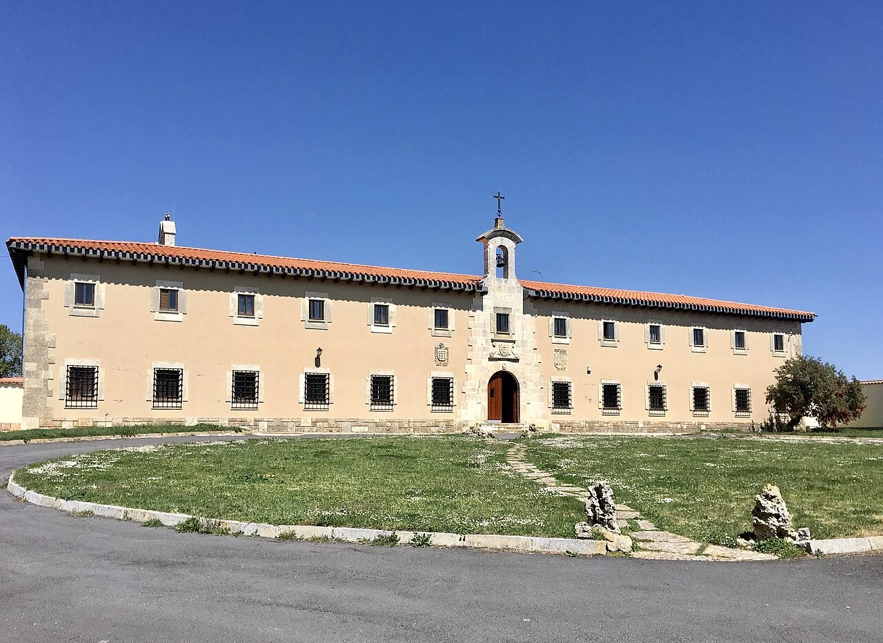 Convento de las Madres Cirtercienses inclinado