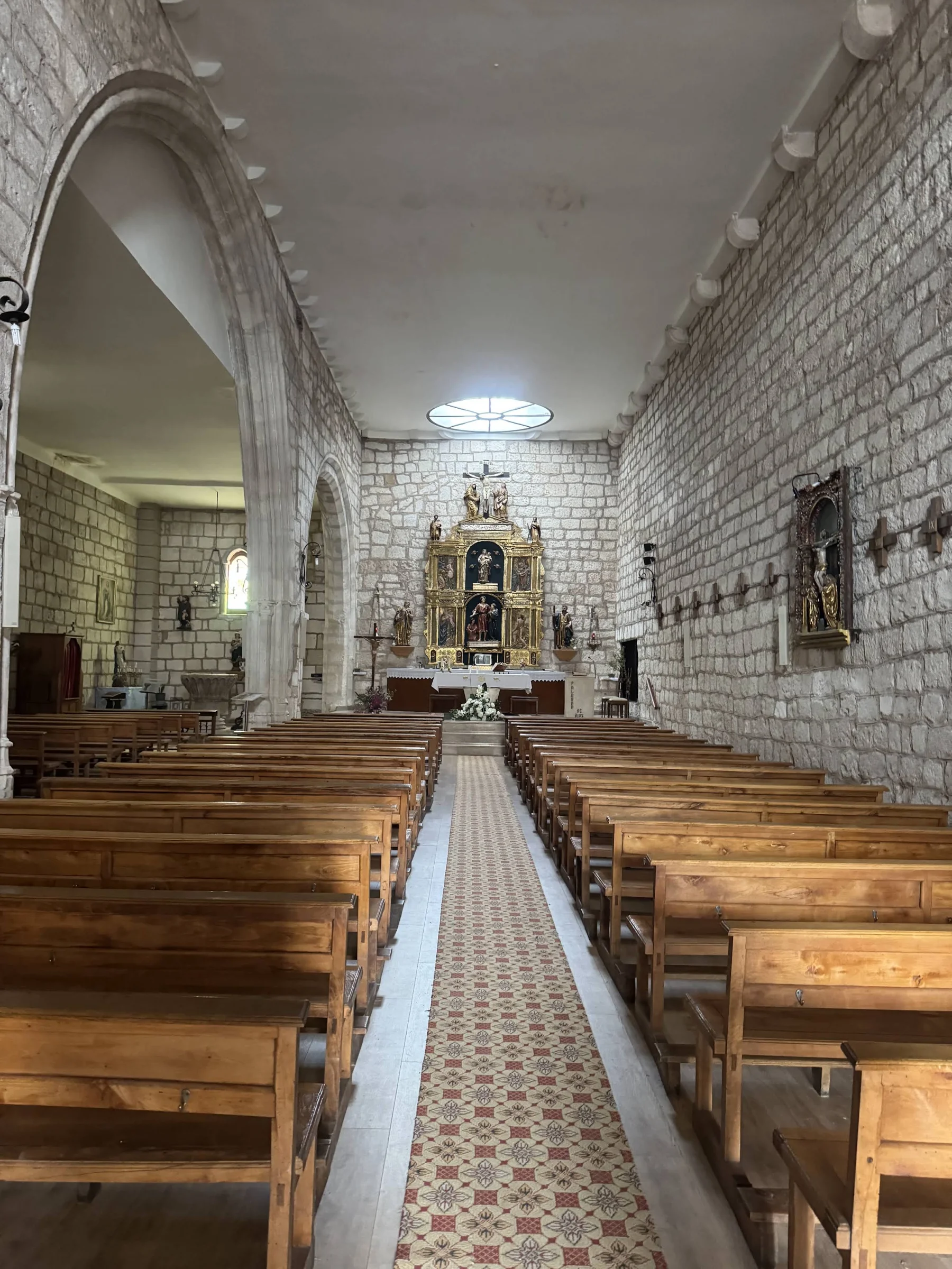 Interior de la Parroquia de San Vicente Sabina Y Cristeta