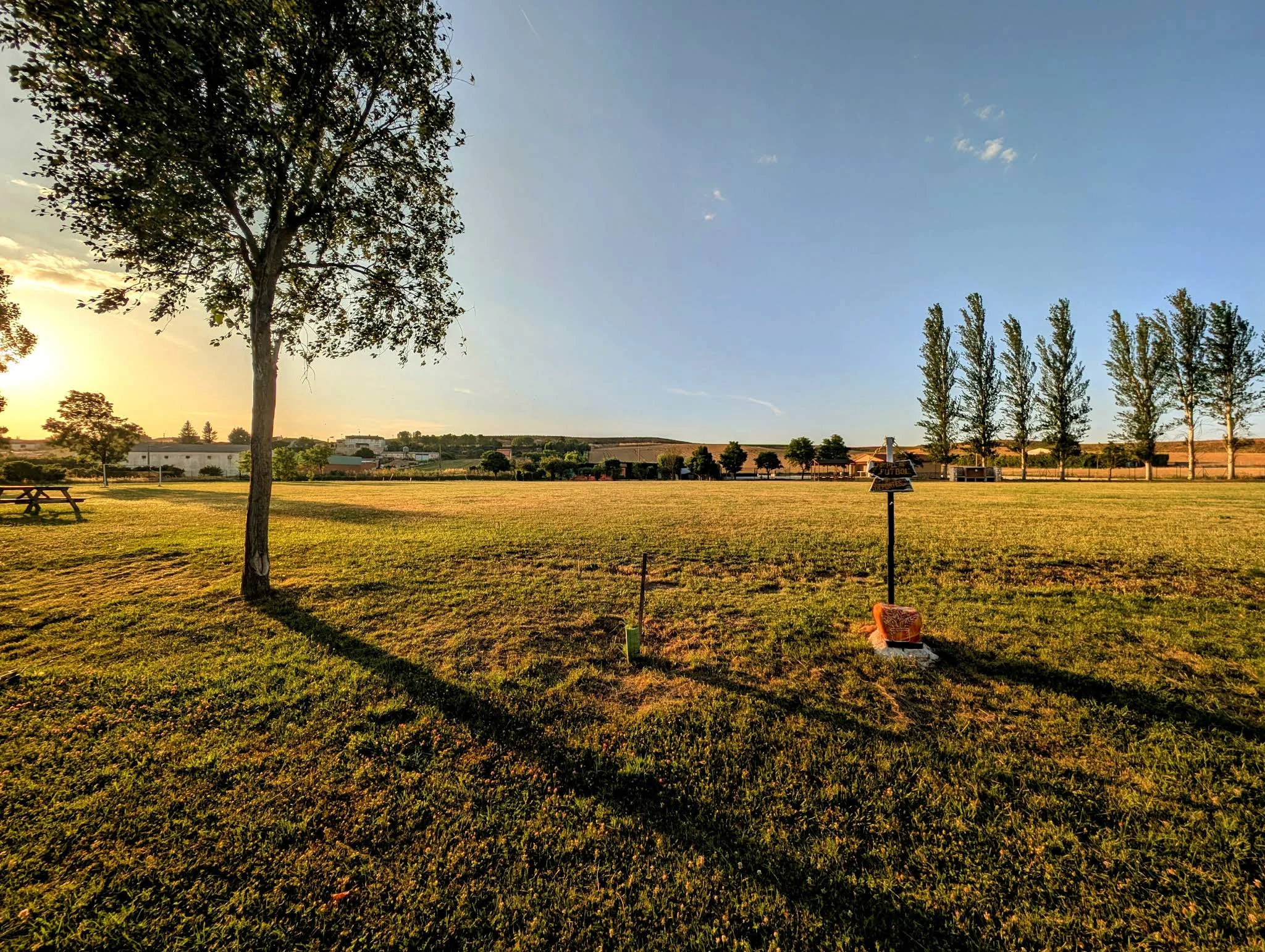 Campo de futbol de Villangómez