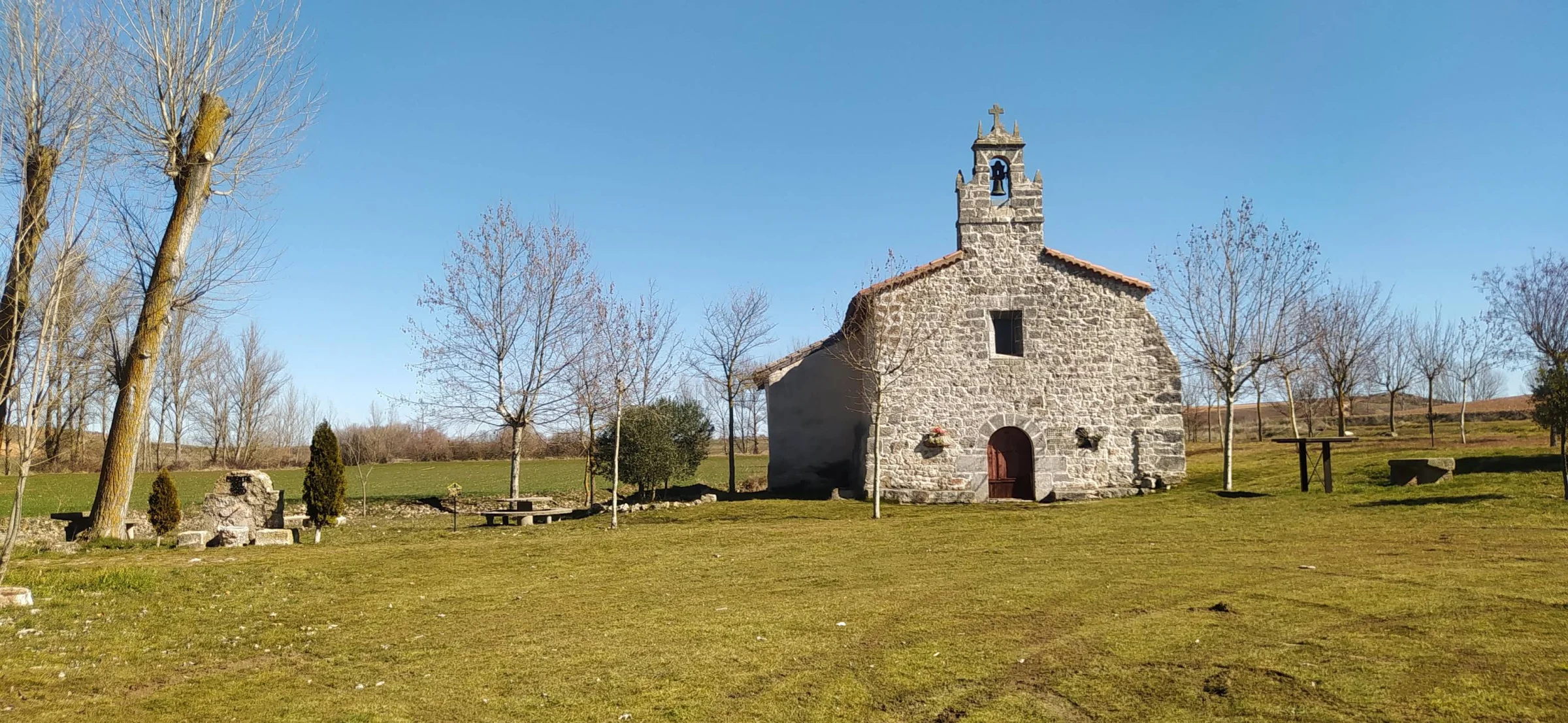 Ermita de la Virgen de Fuente Eltoro frontal