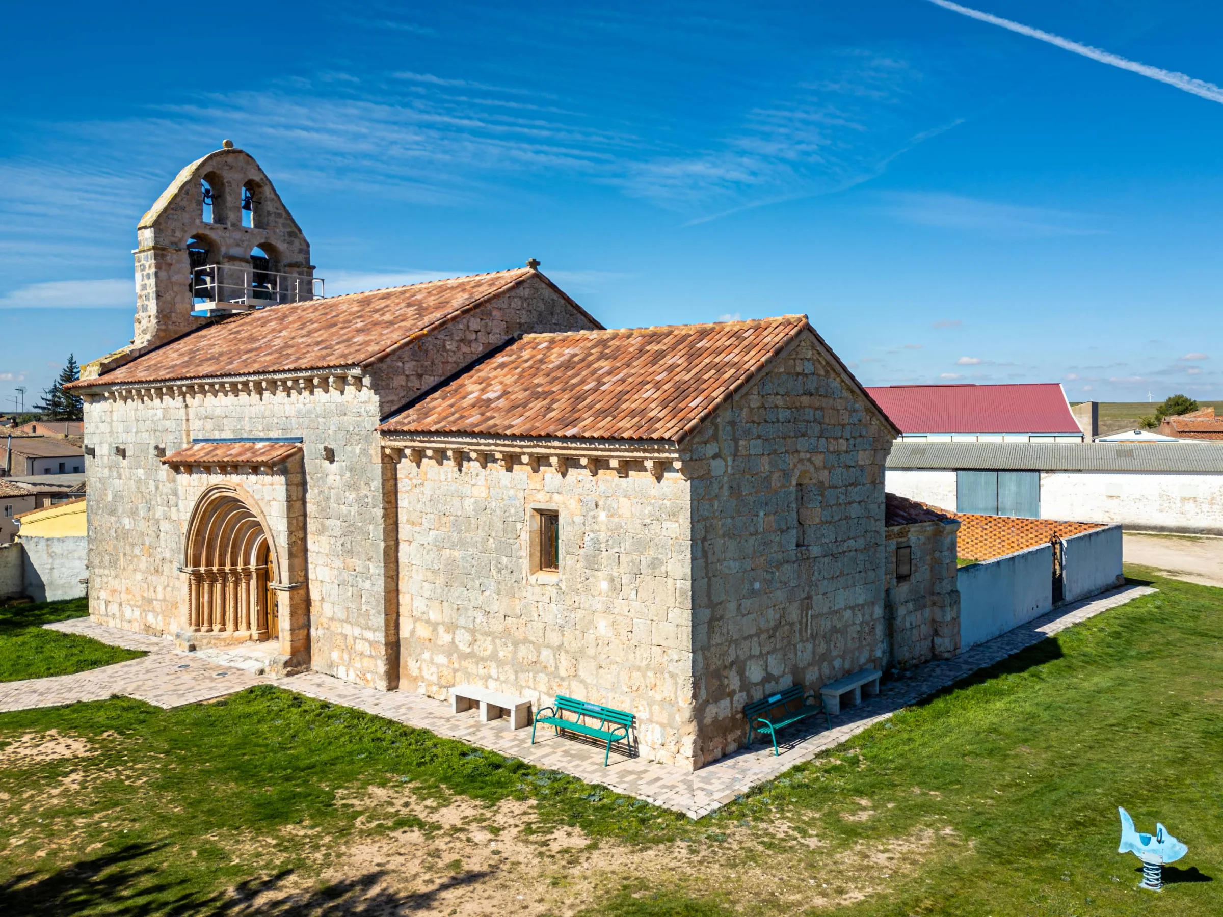 Iglesia de San Román colorida