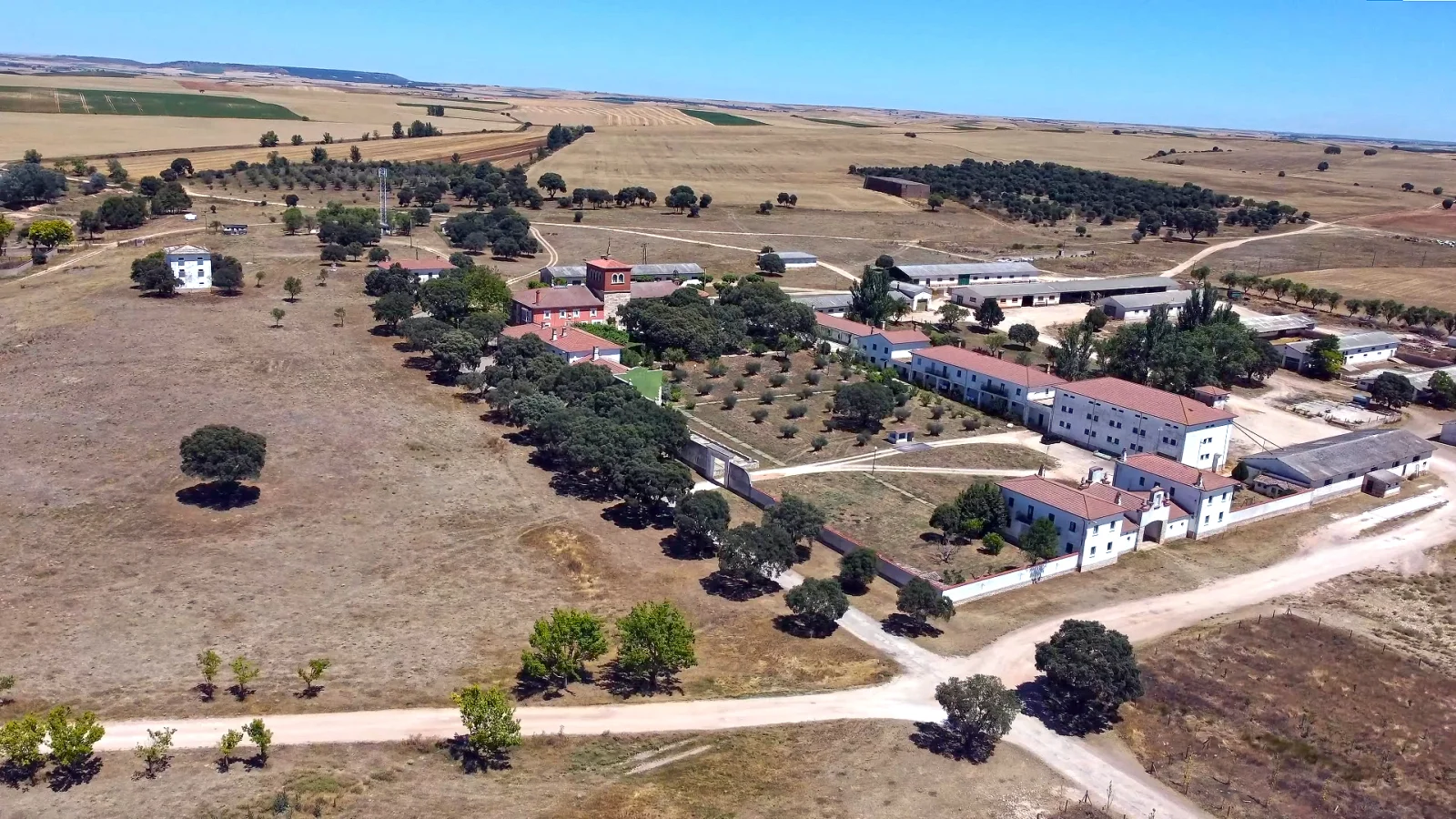 Vista aérea de la Granja de Cristo de Villahizán