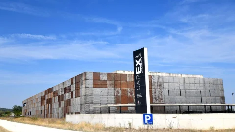 Lateral del edificio del CAREX