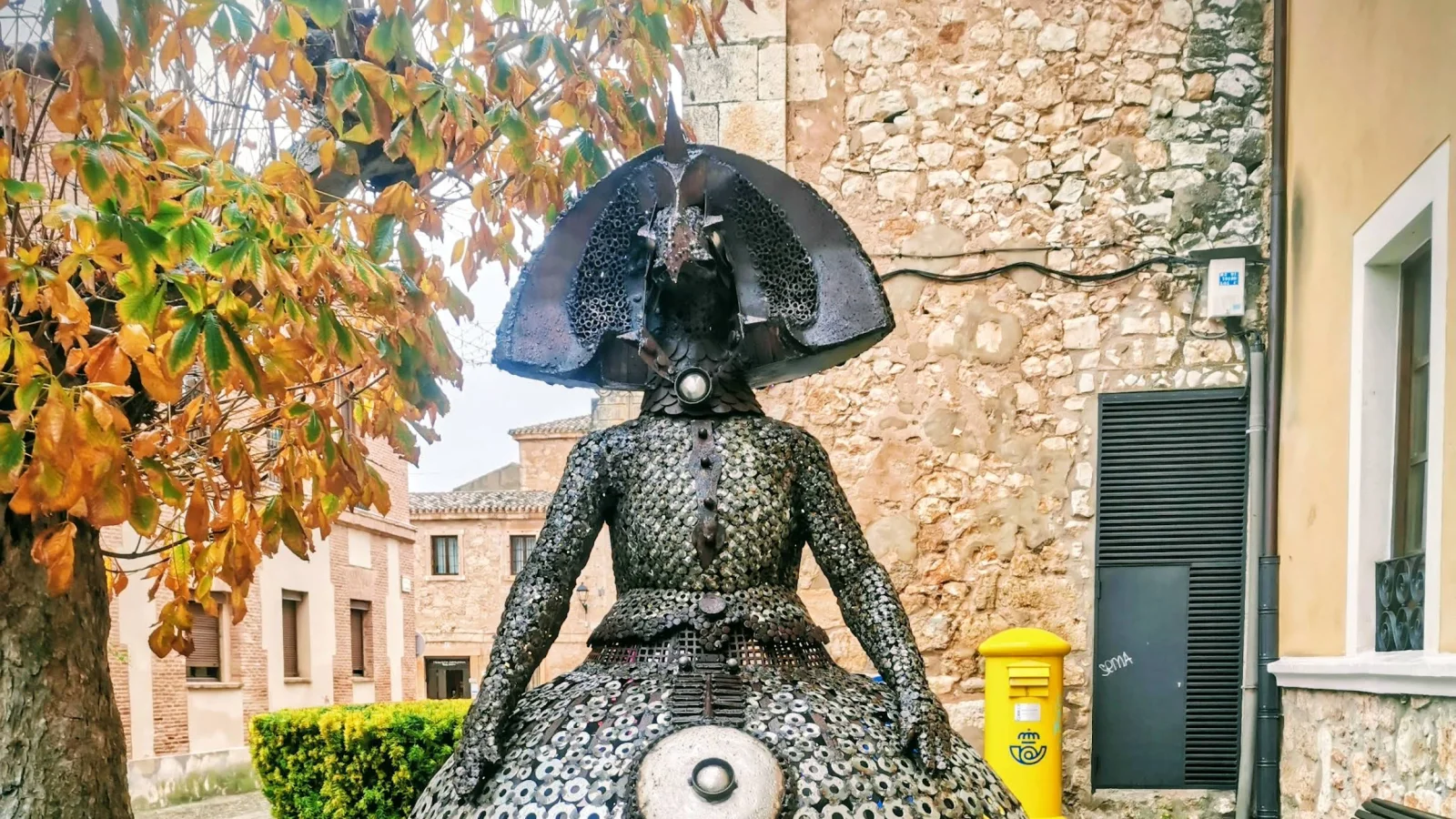 Escultura de la Menina de Lerma