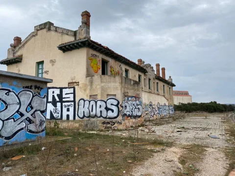 Otro lado de la vieja estación