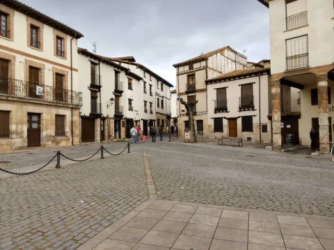 Las casas típicas de la Plaza de Doña Sancha