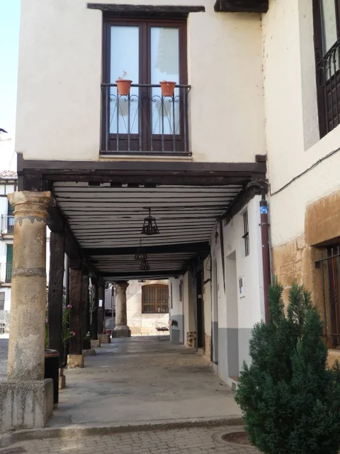 Pórticos de la Plaza del Obispo Peña