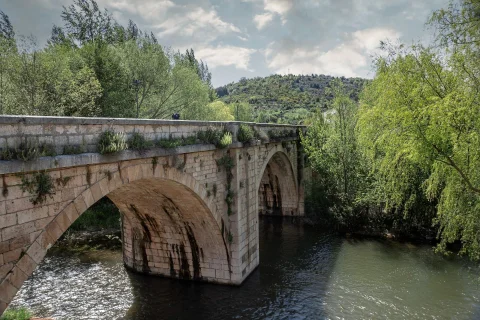 Antiguo puente de Covarrubias