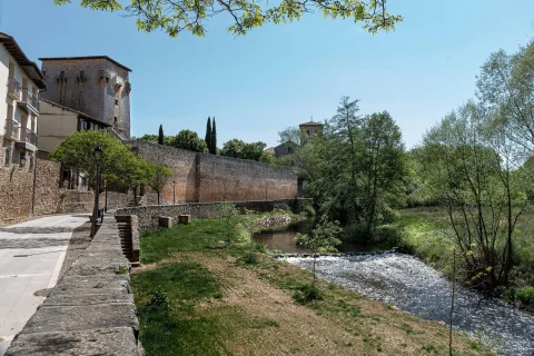 Vistas de Covarrubias desde el antiguo puente