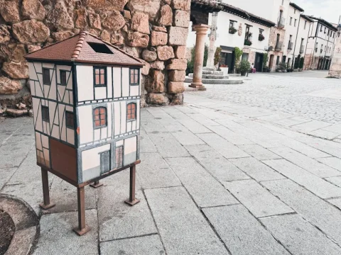 Papelera de Covarrubias
