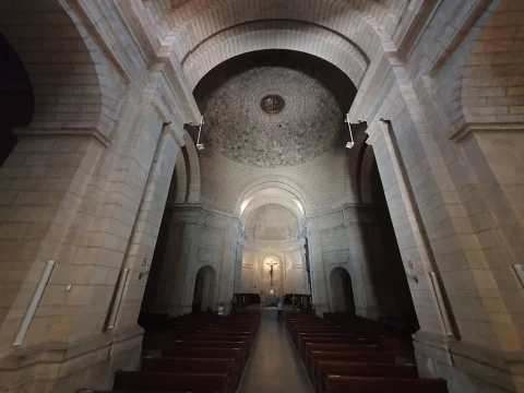 Vsta general del interior de la iglesia
