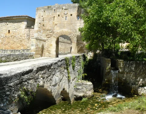 Foto del puente de Santo Domingo de Silos