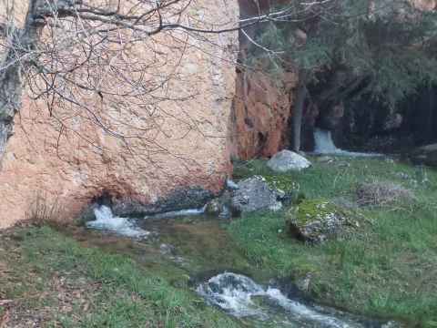 Salidas de agua del río Mataviejas