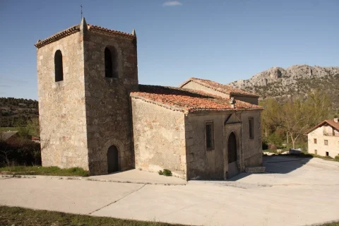 Vista lateral de la iglesia
