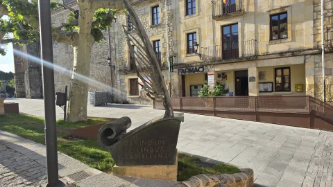 Monumento en la plaza mayor