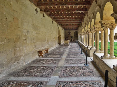 Artesonado Mudéjar Policromado del Claustro
