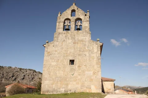 Facha frontal de la Iglesia de San Bartolomé Apóstol