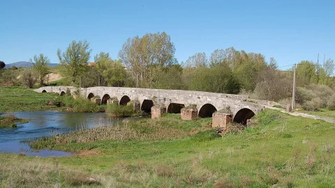 Puente Medieval de Barbadillo del Mercado o Puente del Canto