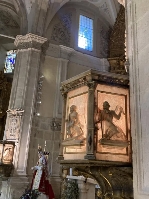 Púlpitos de alabastro de la Iglesia de San Lorenzo Real en Burgos