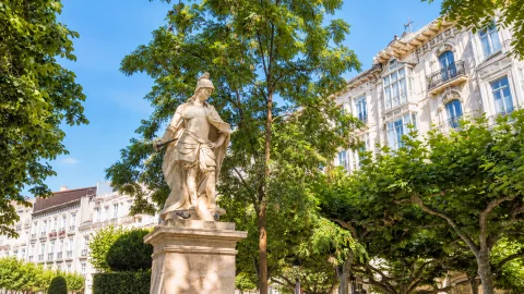 Estatua de Fernando I el Magno