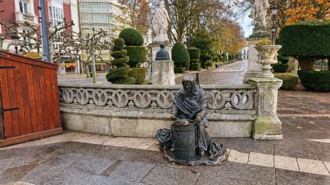 Estatua de la Castañera