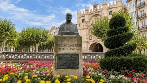 Busto de Marceliano Santa María