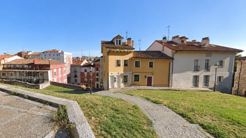 Panorámica del entorno de la calle Embajadores y tejados de la calle Santa Águeda