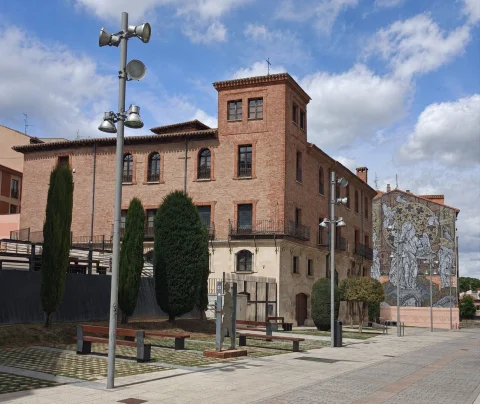 Palacio de Castilfalé perfectamente encuadrado