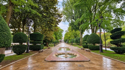 Paseo de Marceliano Santa María