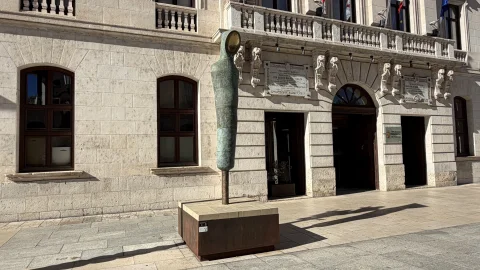 Escultura San Benito de Óscar Martín