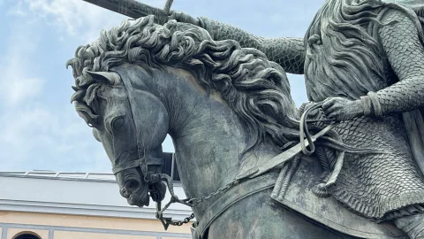 Primer plano del caballo del Cid Campeador Babieca