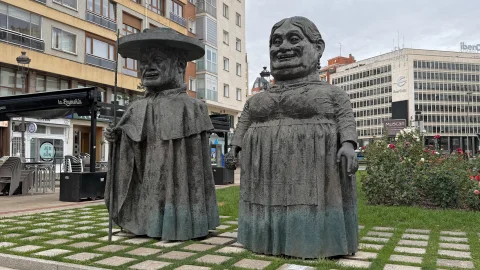 Escultura de Los Gigantillos