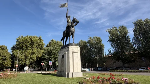 Monumento a Diego Porcelos