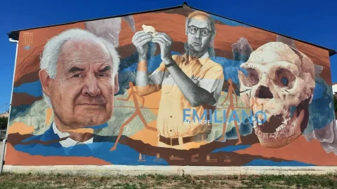 Mural “Padre de Atapuerca” por Christian Sasa