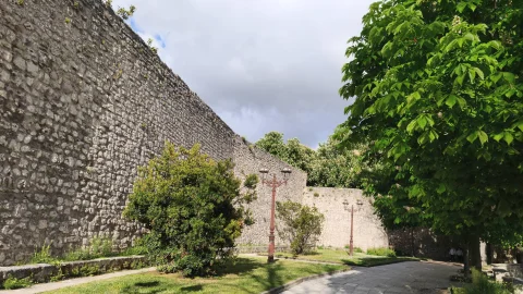 Paseo de los Cubos