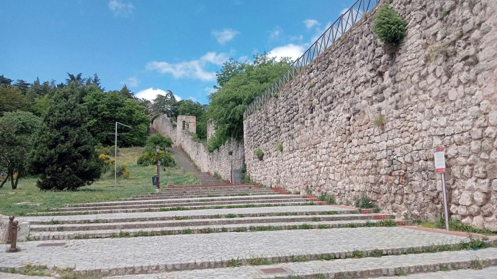 Visitar los Arcos, Puertas y Muralla de Burgos