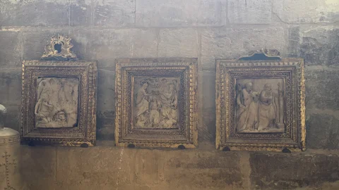 Tríptico de relieve en alabastro de la Pasión