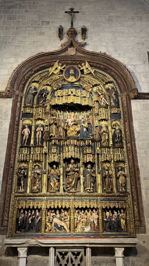 Retablo gótico-flamígero de la Adoración de los Reyes Magos