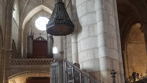 Púlpito de hierro de San Gil
