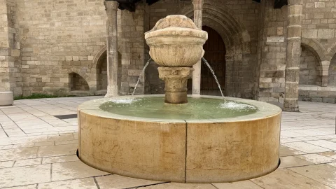 Fuente de San Esteban