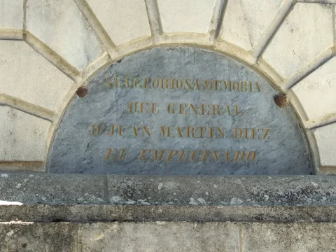 Detalle de la placa dedicada al General Juan Martín Díez "El Empecinado"