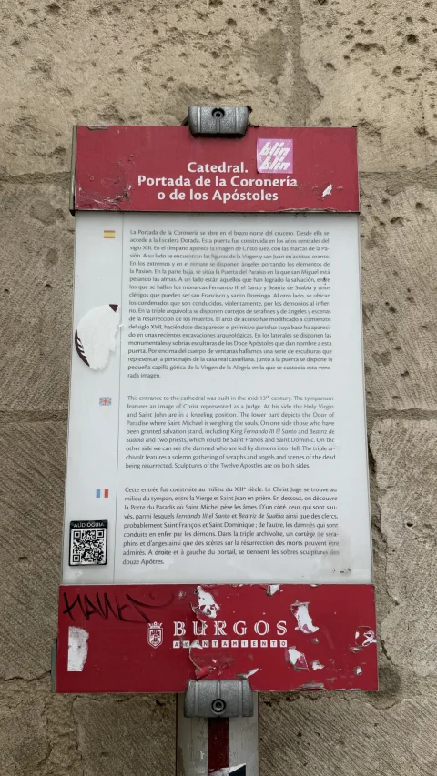 Panel informativo de la Portada de la Coronería o de los Apóstoles
