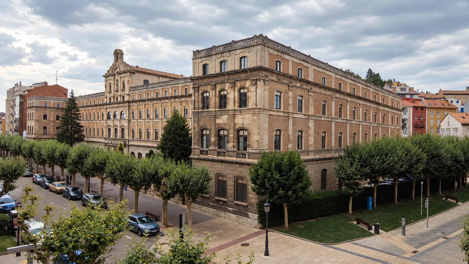 Vista panorámica aérea del edificio de la Facultad de Teología de Burgos