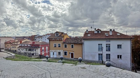 Vista panorámica desde la calle Embajadores del casco histórico de la calle Santa Águeda