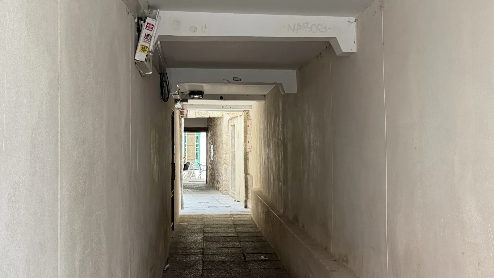 Perspectiva del Pasaje de la Flora en el centro histórico de Burgos