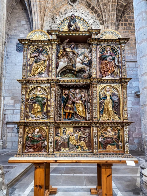 Retablo de Santiago Matamoros expuesto en el Museo del Retablo